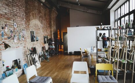 Арендовать Возьми Кисть Лофт художественной школы