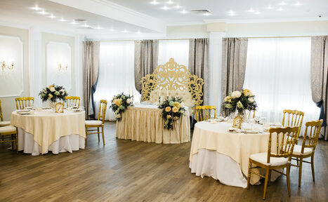 Арендовать гостиница "Октябрьская"