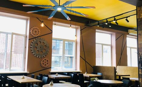 Арендовать Ланч Поинт Трансформируемый зал-лофт