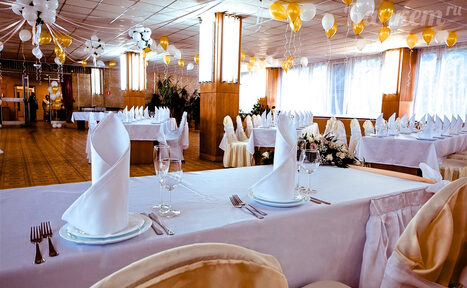 Арендовать Ланч Поинт Консервативный банкетный зал