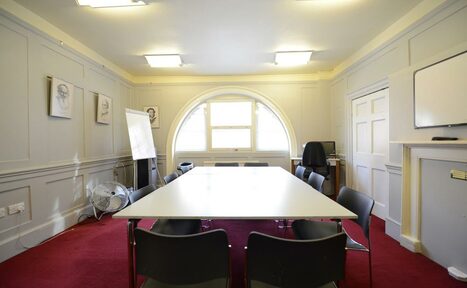 Арендовать Meeting Room at Pushkin House