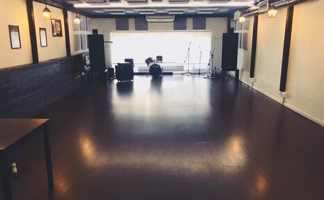 Арендовать Дом у моря Танцевальный зал