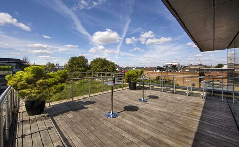 Арендовать Agas Harding Conference Room