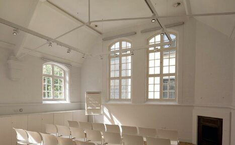 Арендовать Conference Room Creative Base 