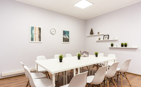 Арендовать EduLab. Светлый класс