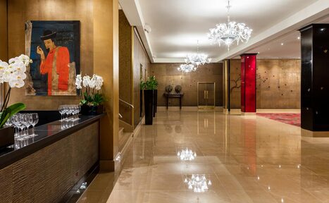 Арендовать Crystal Room 
