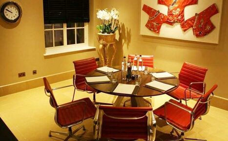 Арендовать Private Room 6 at The May Fair