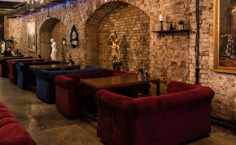 Арендовать Loft for Friends Лаунж-бар с летней верандой