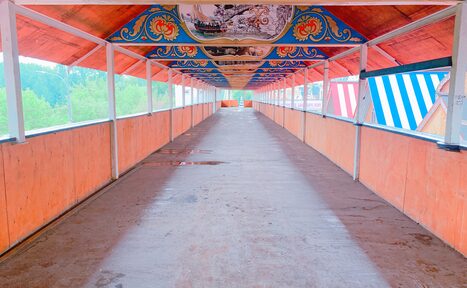 Арендовать Vernissage Крытое пространство с подсобкой