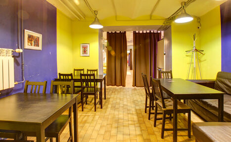 Арендовать CheckPoint Яркий зал в антикафе