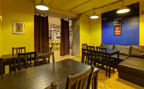 Арендовать CheckPoint Яркий зал в антикафе