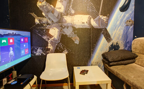 Арендовать CheckPoint Небольшая комната в антикафе