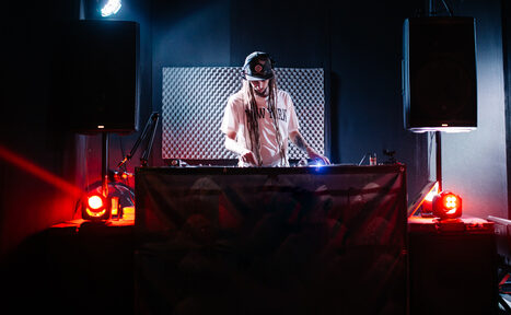 Арендовать Лофт-студия с оборудованием