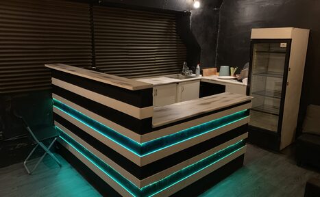 Арендовать Nii Универсальный лофт с зеркальной стеной