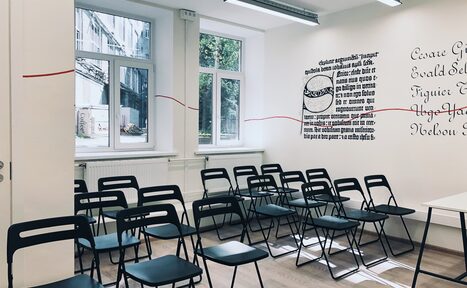 Арендовать KES Rooms. Зал для собраний и обучающих мероприятий