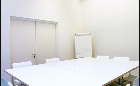Арендовать Conference Room 2 at Laban Building