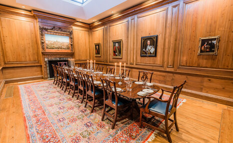 Арендовать Luncheon Room at Haberdashers' Hall