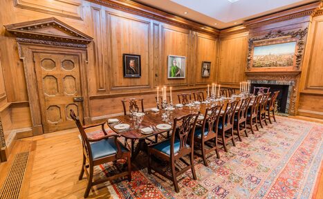 Арендовать Luncheon Room at Haberdashers' Hall