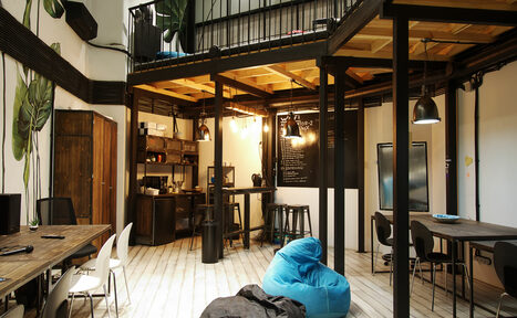 Арендовать Telegraph Hall Двухуровневый лофт в центре города