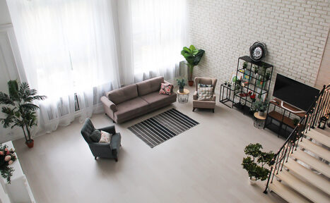 Арендовать Loft Red Star Двухэтажный лофт в светлых тонах