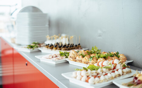 Арендовать Red Stars Hotel