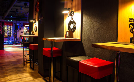 Арендовать Уютный Гриль бар с банкетным залом