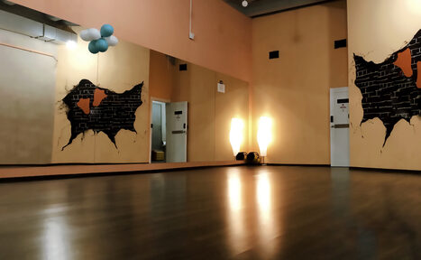 Арендовать Gusyaka Club Танцевальный зал с оборудованием