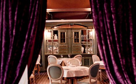 Арендовать Ресторан Владивосток. Банкетный зал с элегантным убранством