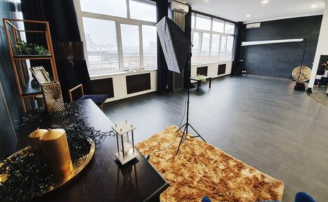 Арендовать Club Monaco фотостудия