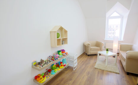 Арендовать Зал для консультаций с элементами декора