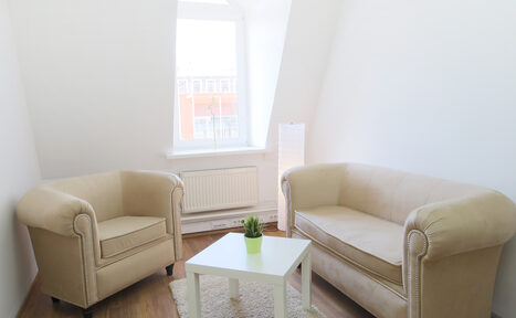 Арендовать Зал для консультаций с элементами декора