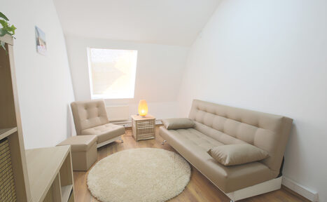 Арендовать Светлый кабинет с окном