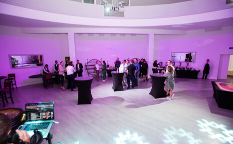 Арендовать Сегмент Холл