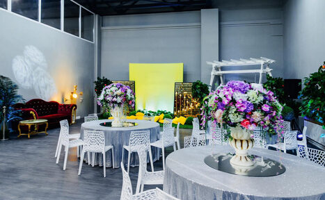 Арендовать Просторный лофт на Ваське