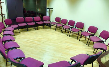 Арендовать Академия развития Личности Зал для тренингов