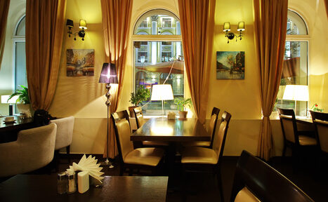 Арендовать Ресторан из двух залов под закрытие