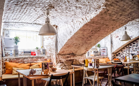 Арендовать «Взаперти» Лофт со сводчатым потолком