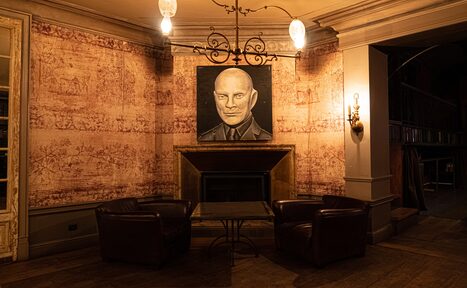 Арендовать Бар Chateau de Fantomas