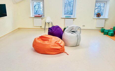 Арендовать Клякса кафе & семейный клуб Мансарда для детских праздников