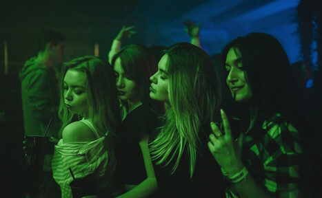 Арендовать Conductor Lofts с дизайнерской мебелью