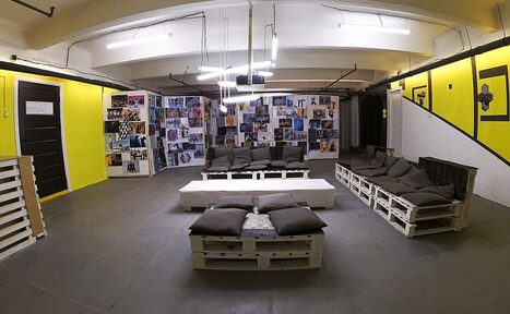 Арендовать JamTown Яркая lounge-зона