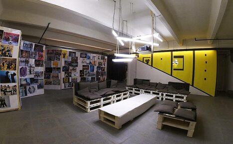 Арендовать JamTown Яркая lounge-зона