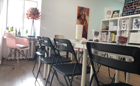 Арендовать Светлый зал для творческих встреч, мастер-классов