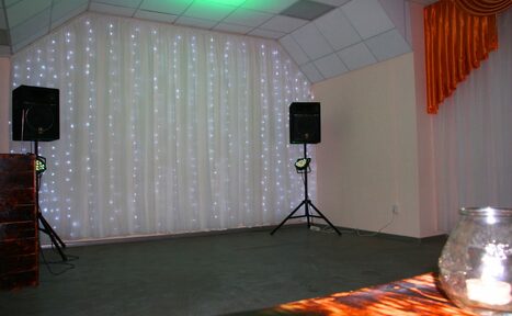 Арендовать Площадка с танцполом