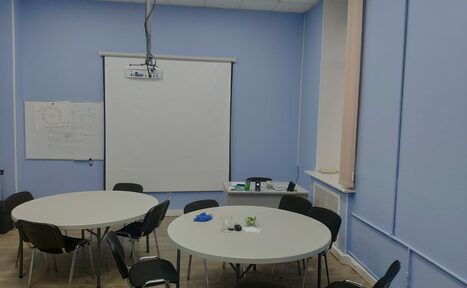 Арендовать Учебный класс с высокими потолками