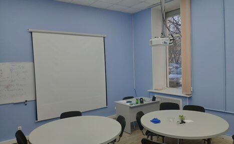Арендовать Учебный класс с высокими потолками