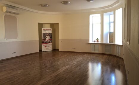 Арендовать Центр осознанности ЭСПАВО Тренинг-зал с камином