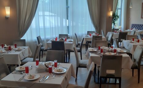 Арендовать  Райкин Плаза Отель. Конференц-зал