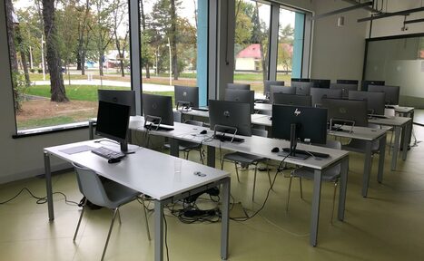 Арендовать Комфортные классы в стиле Hi-tech