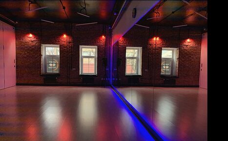 Арендовать Темный зал